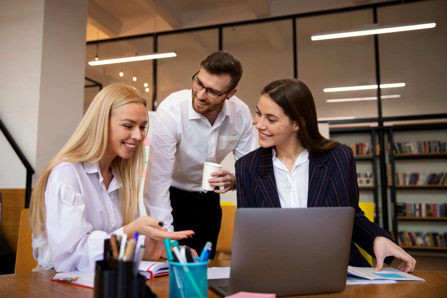 Architecting B2B Ascent: 7 Strategic Pillars for Exponential Growth